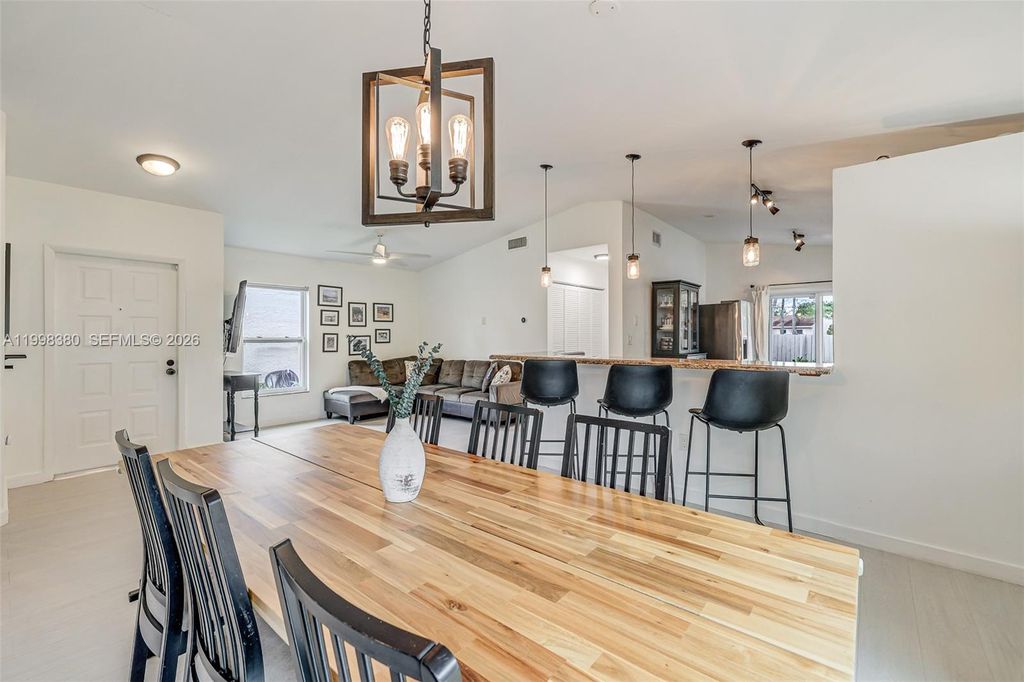 Photo of 526 Danville Ter, Davie, FL 33325 (MLS # A11998380)