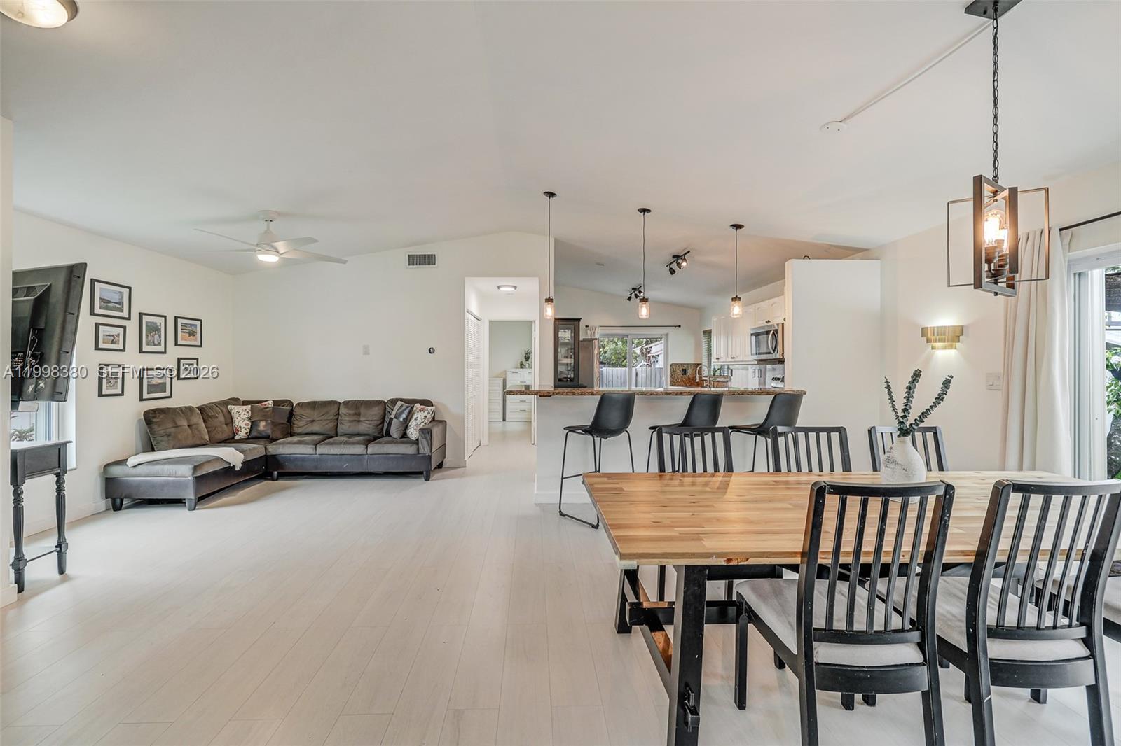 F SHENANDOAH - Residential