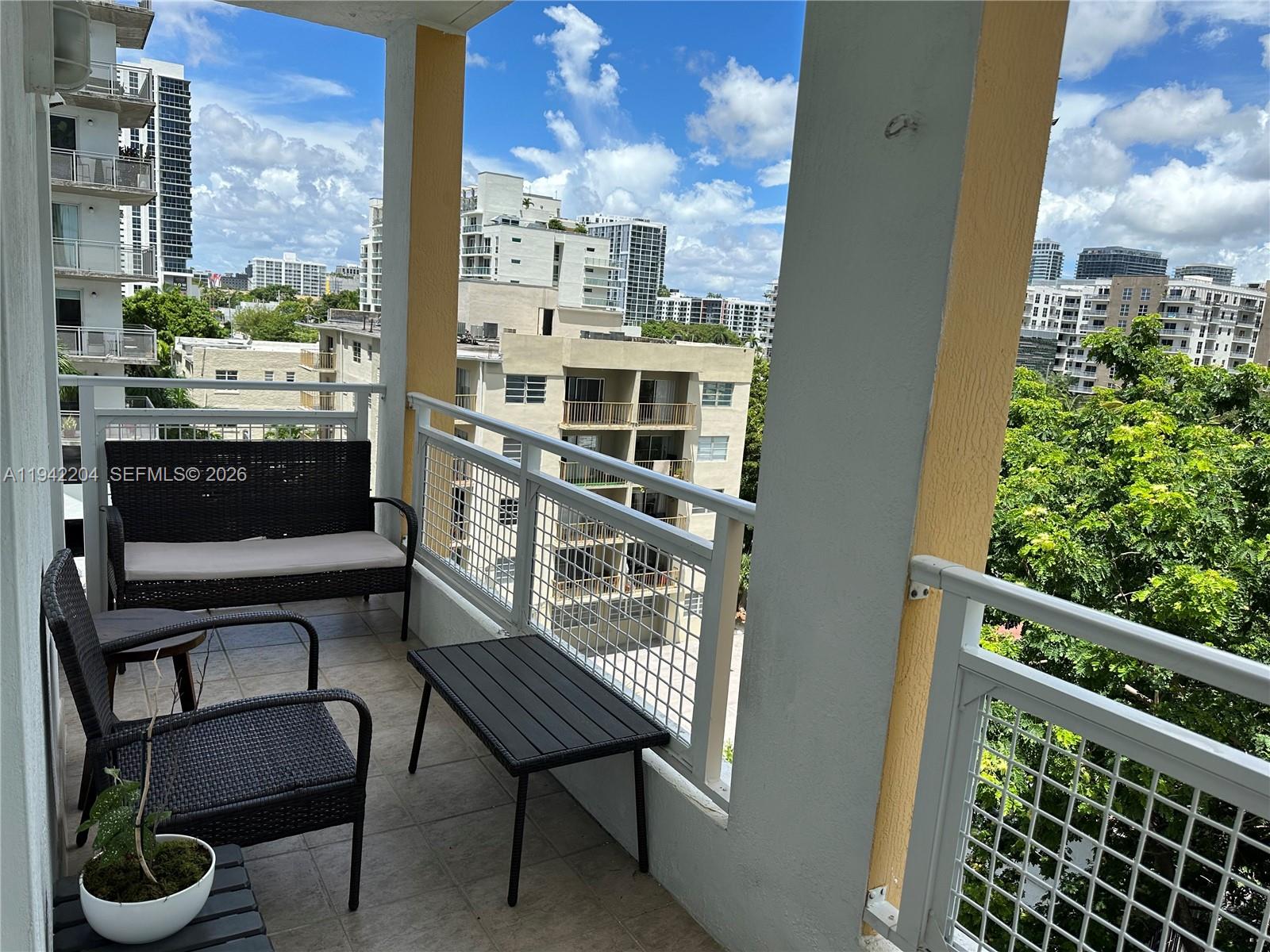 BAHIA BISCAYNE CONDO - Residential Lease
