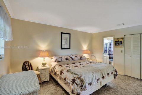 5103 NW 35th St 605 Lauderdale Lakes FL 33319