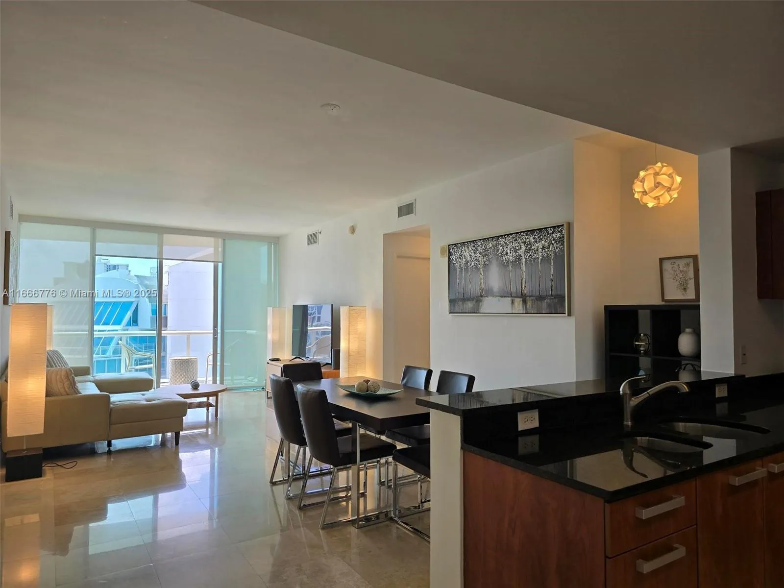 Aventura, Florida 33180, United States, 2 Bedrooms Bedrooms, ,2 BathroomsBathrooms,Residential,Active,41948