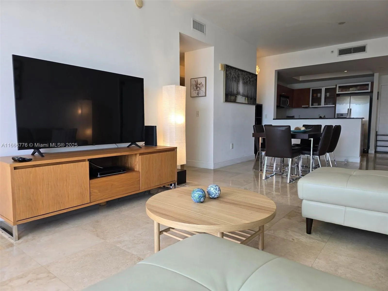 Aventura, Florida 33180, United States, 2 Bedrooms Bedrooms, ,2 BathroomsBathrooms,Residential,Active,41948