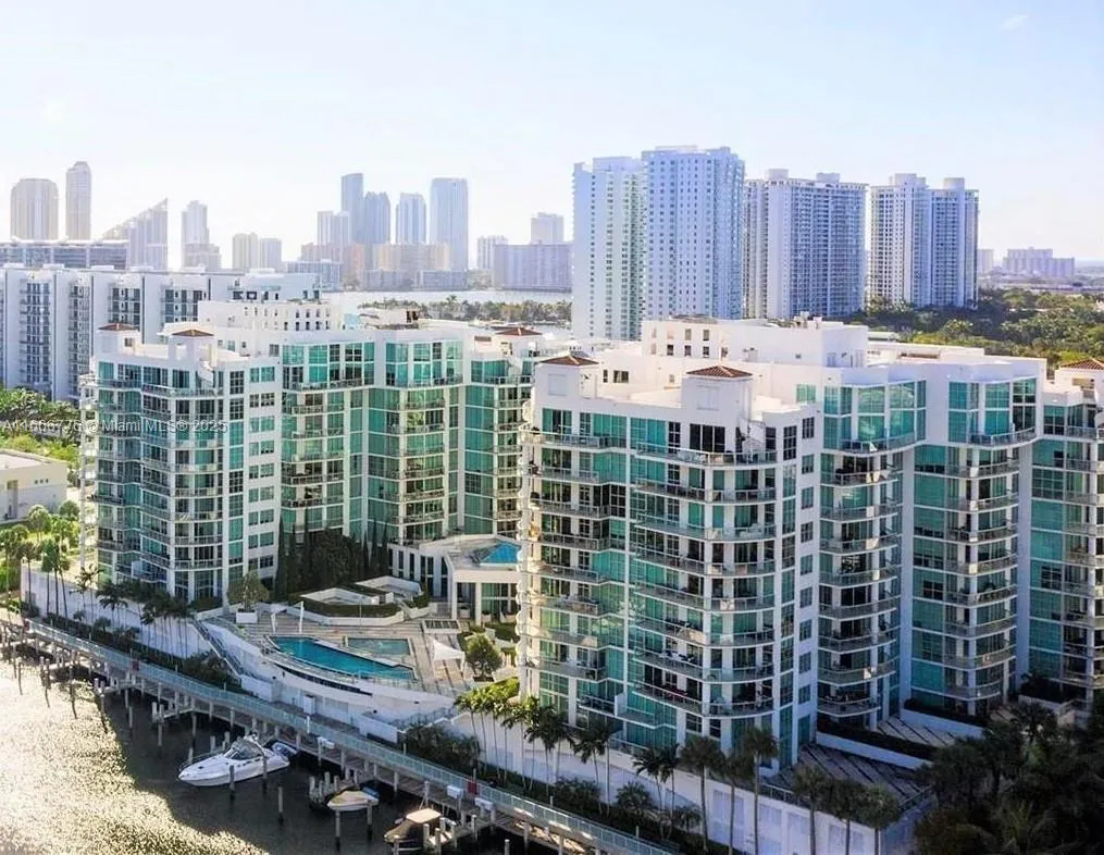 Aventura, Florida 33180, United States, 2 Bedrooms Bedrooms, ,2 BathroomsBathrooms,Residential,Active,41948