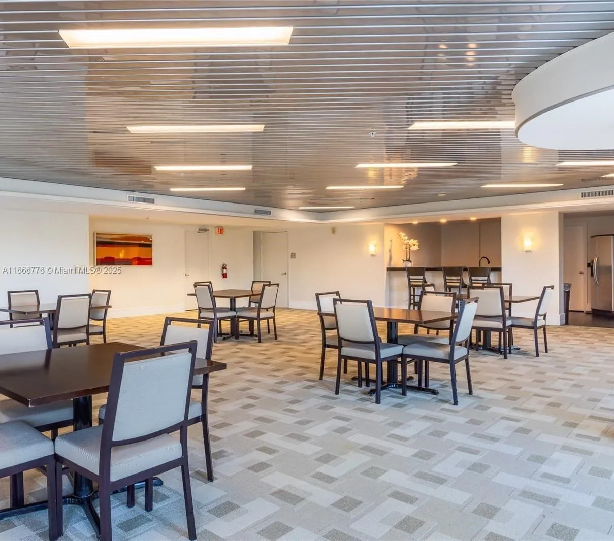 Aventura, Florida 33180, United States, 2 Bedrooms Bedrooms, ,2 BathroomsBathrooms,Residential,Active,41948