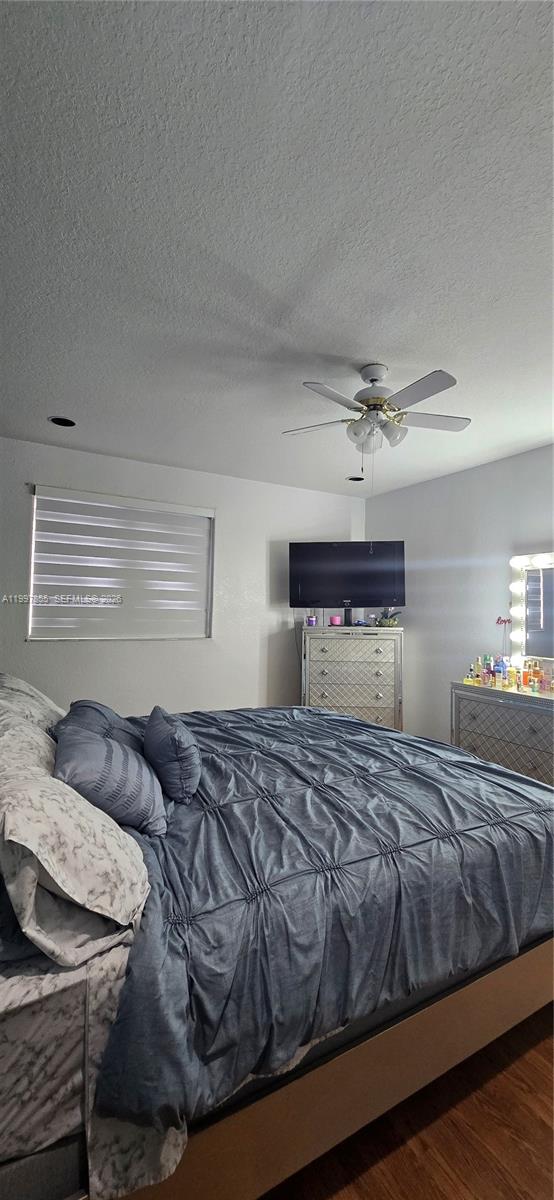 LAKES BY THE BAY SEC 3 - Residential