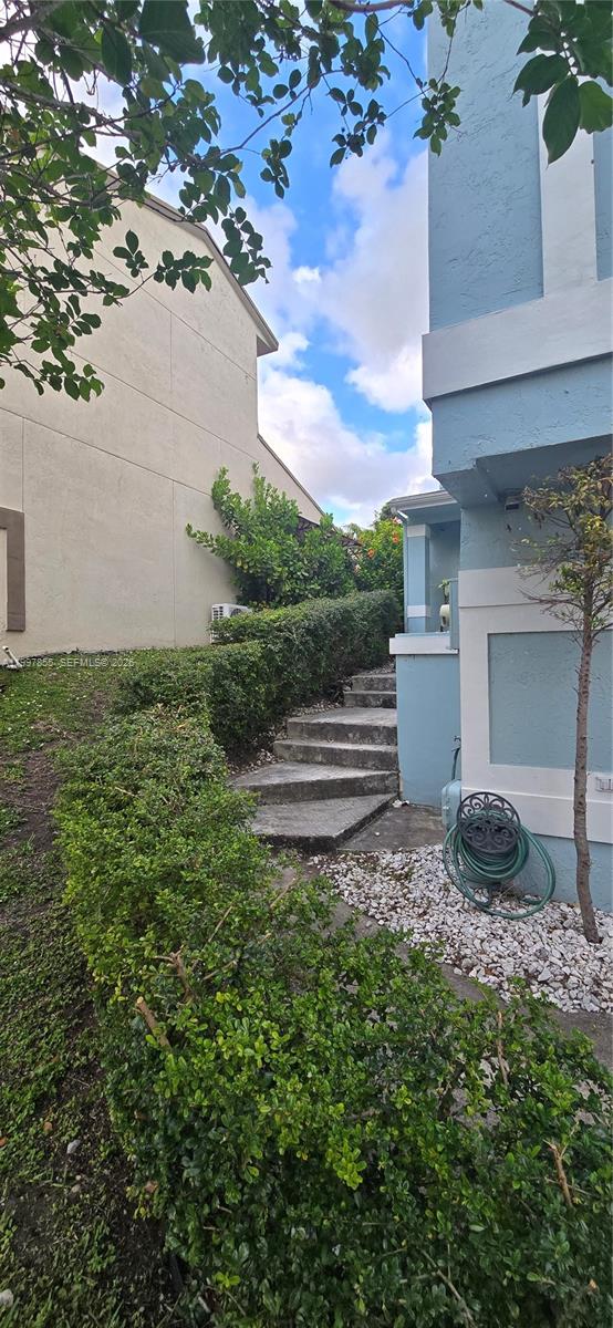 LAKES BY THE BAY SEC 3 - Residential