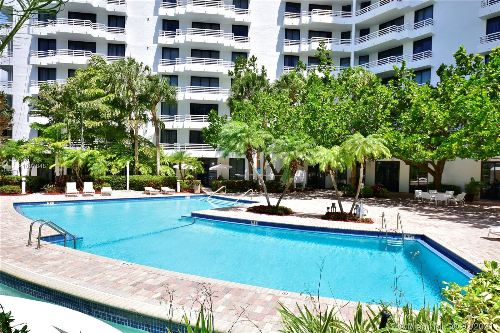 PARC CENTRAL AVENTURA EAS - Residential Lease