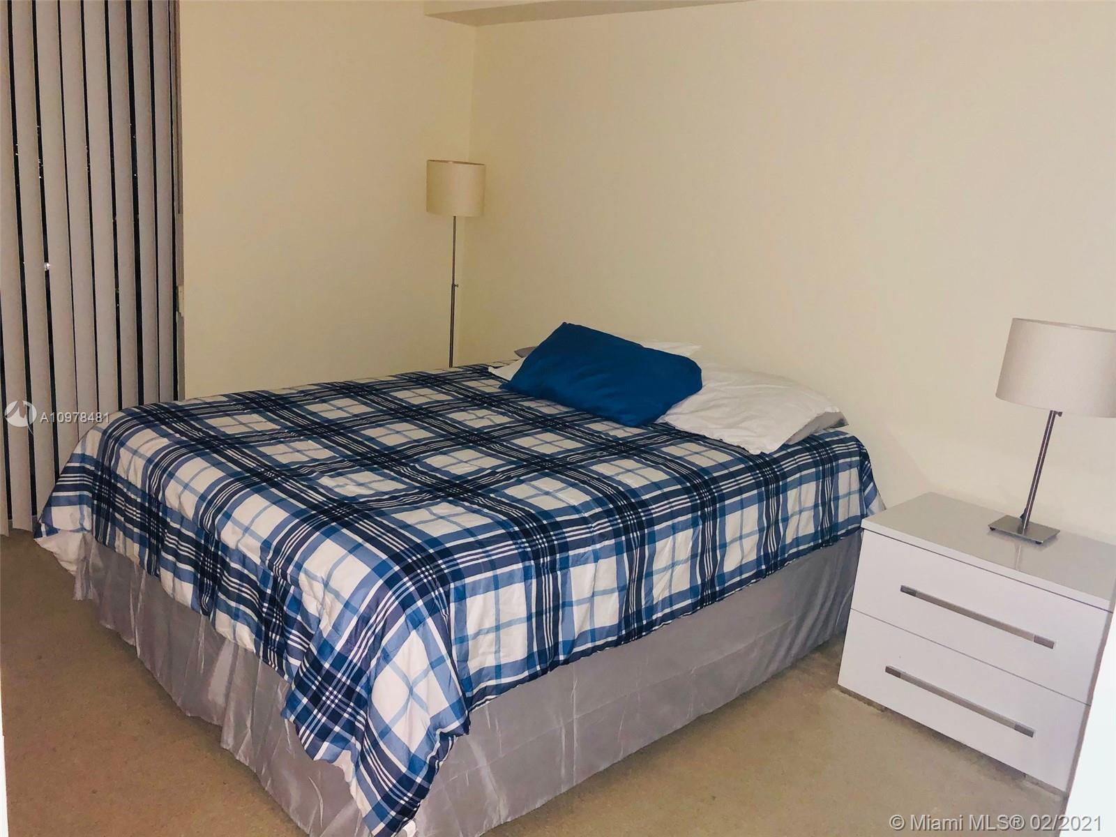 PARC CENTRAL AVENTURA EAS - Residential Lease