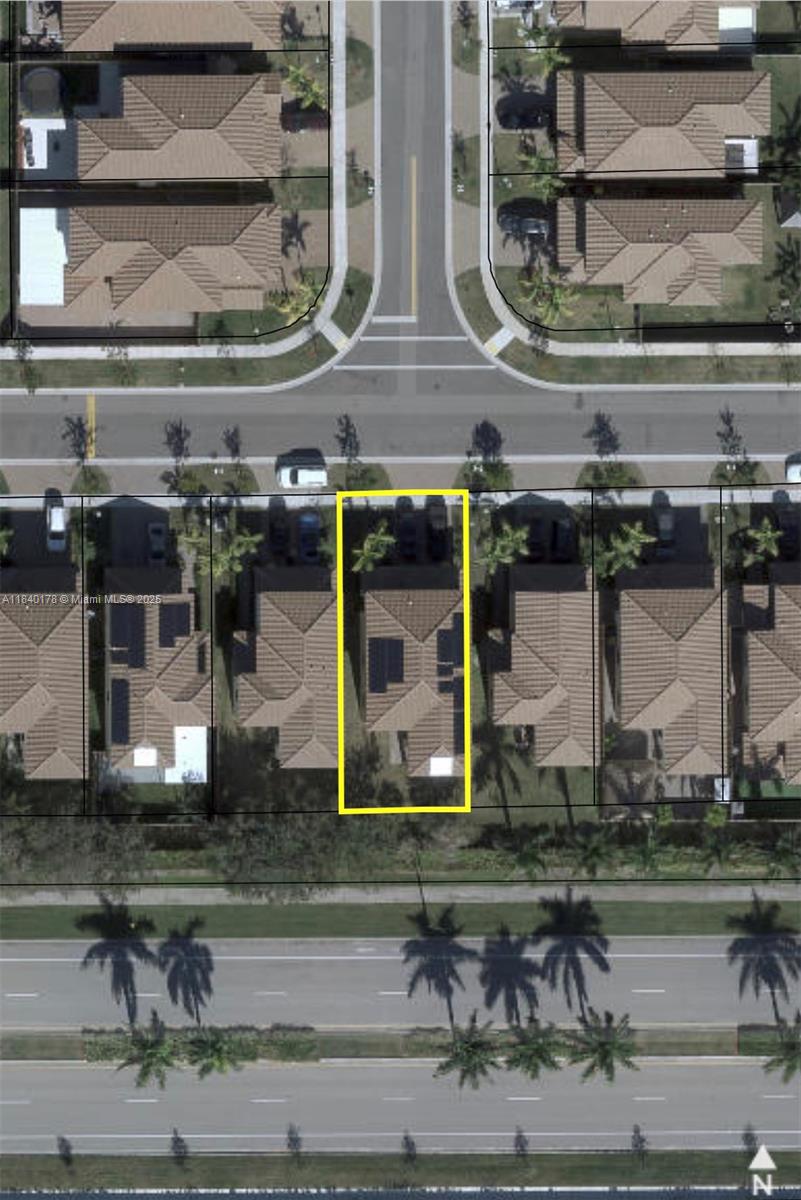 2502 NE 1st St, Homestead, FL, 33033/$595,000 2 2502 NE 1st St