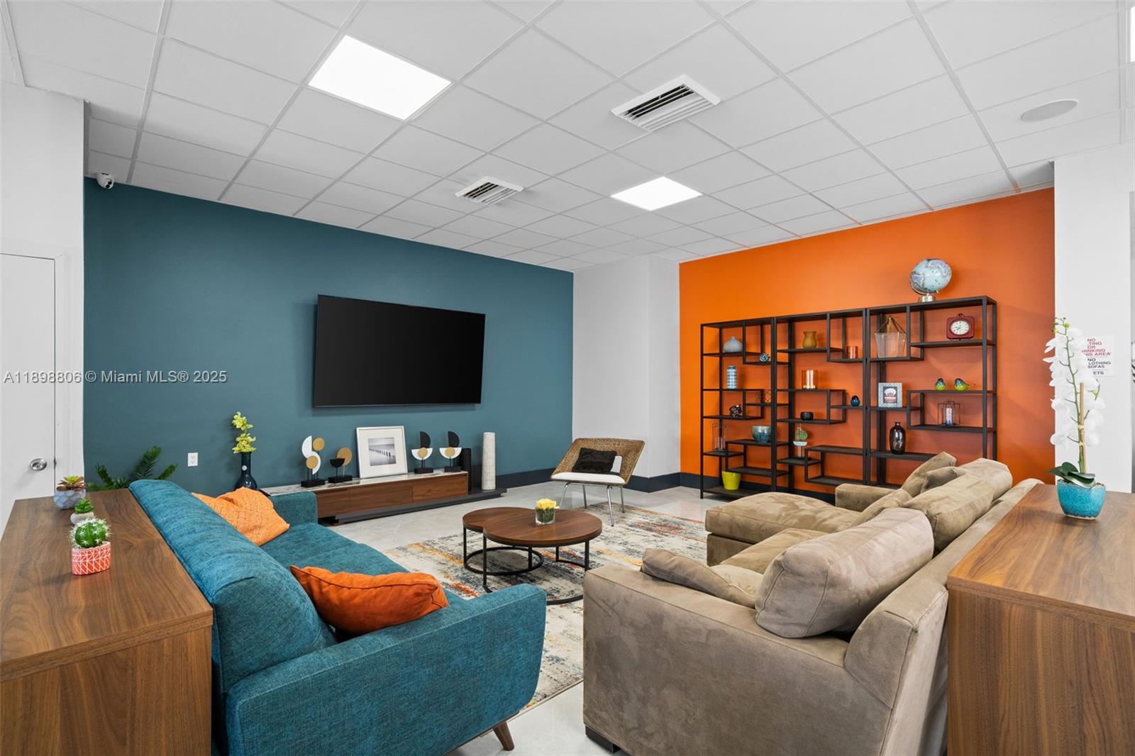 PARKER TOWER CONDO - Residential