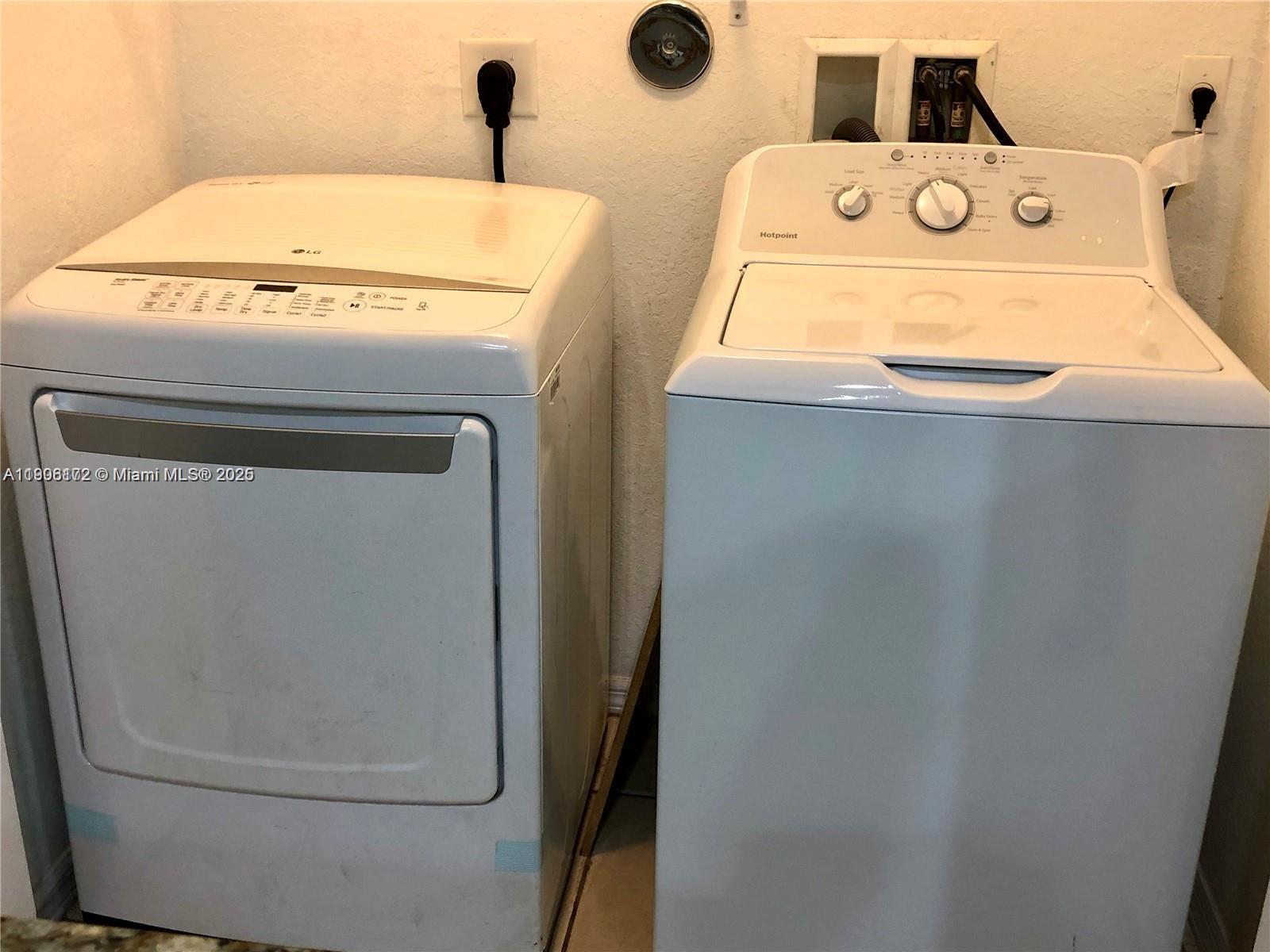 CAMBRIDGE PARK - Residential