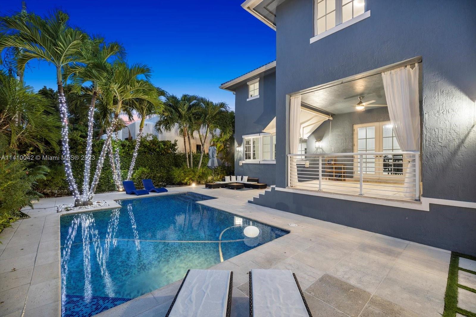 TROPICAL ISLE HOMES SUB 1 - Residential