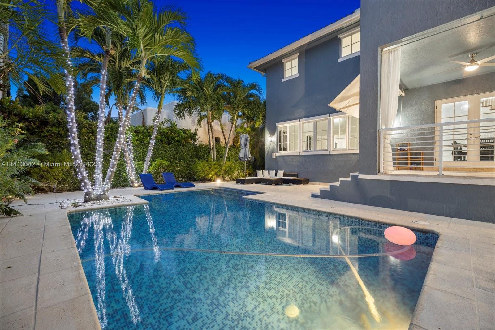 TROPICAL ISLE HOMES SUB 1 - Residential