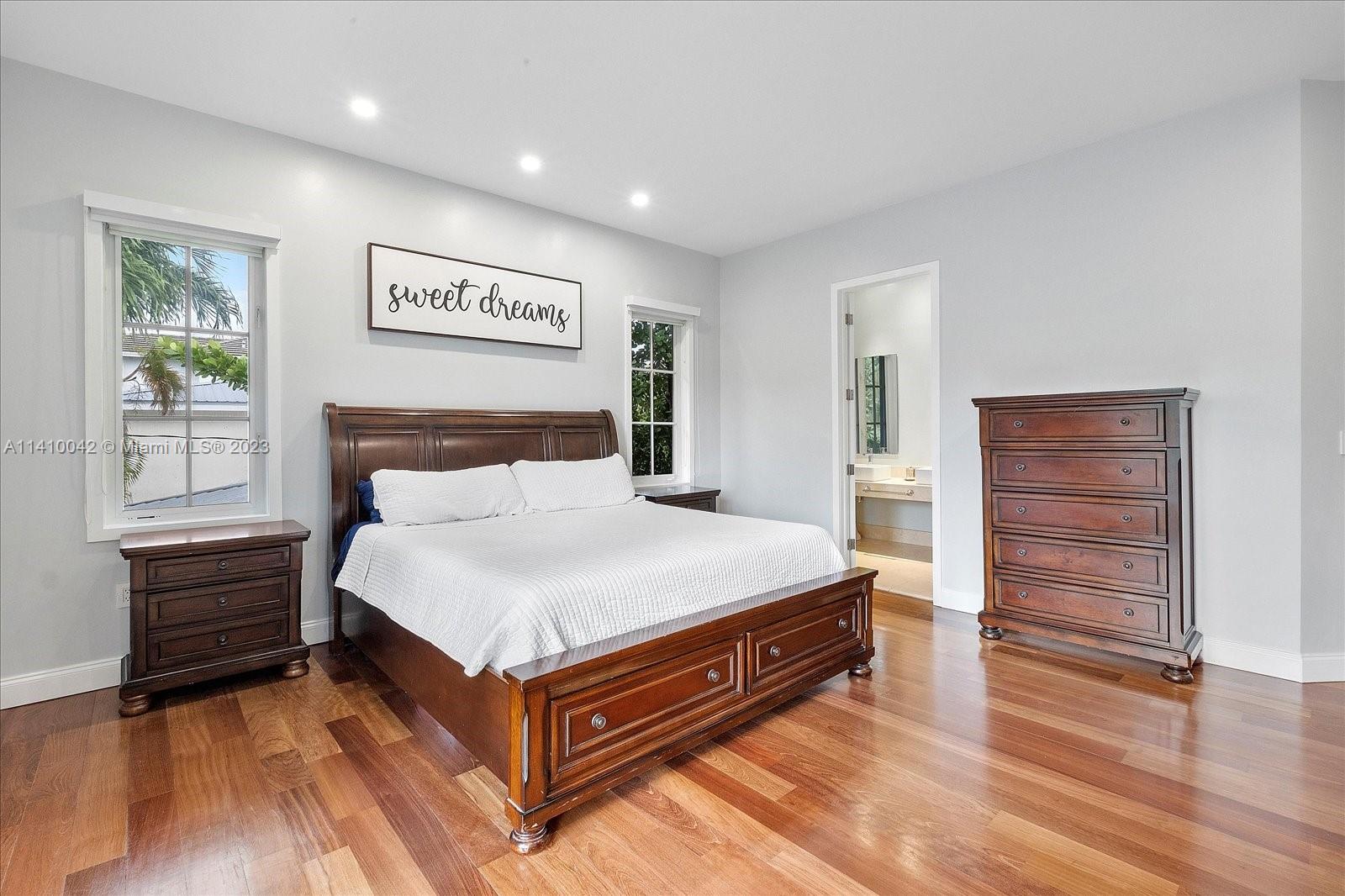 TROPICAL ISLE HOMES SUB 1 - Residential