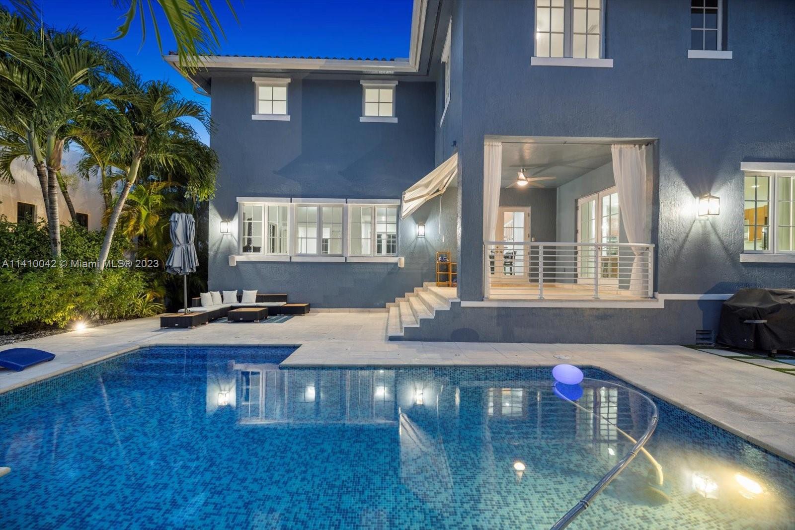 TROPICAL ISLE HOMES SUB 1 - Residential