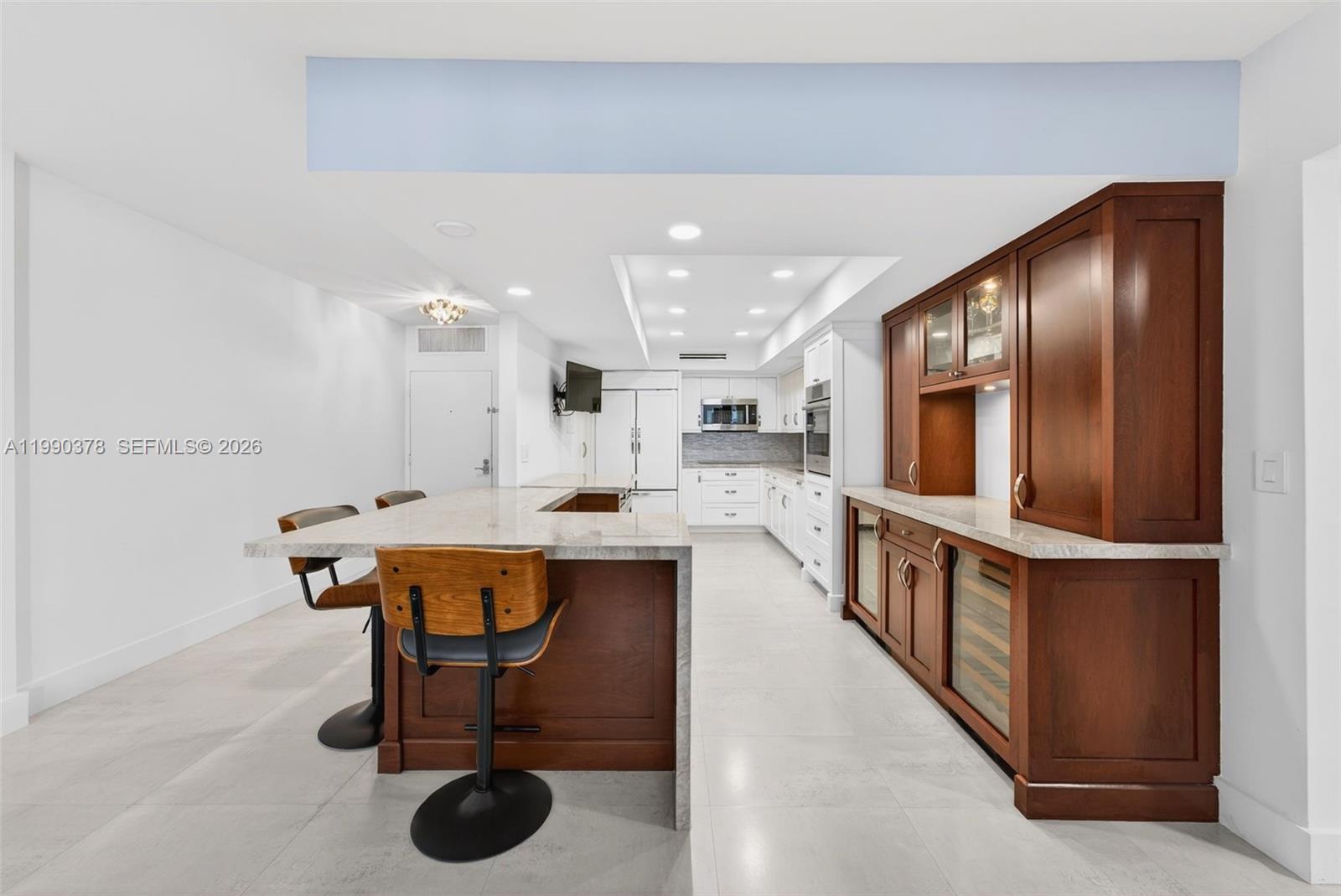 SEA AIR TOWERS CONDO - Residential