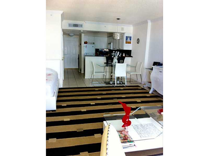 THE WAVE CONDO - Residential Lease