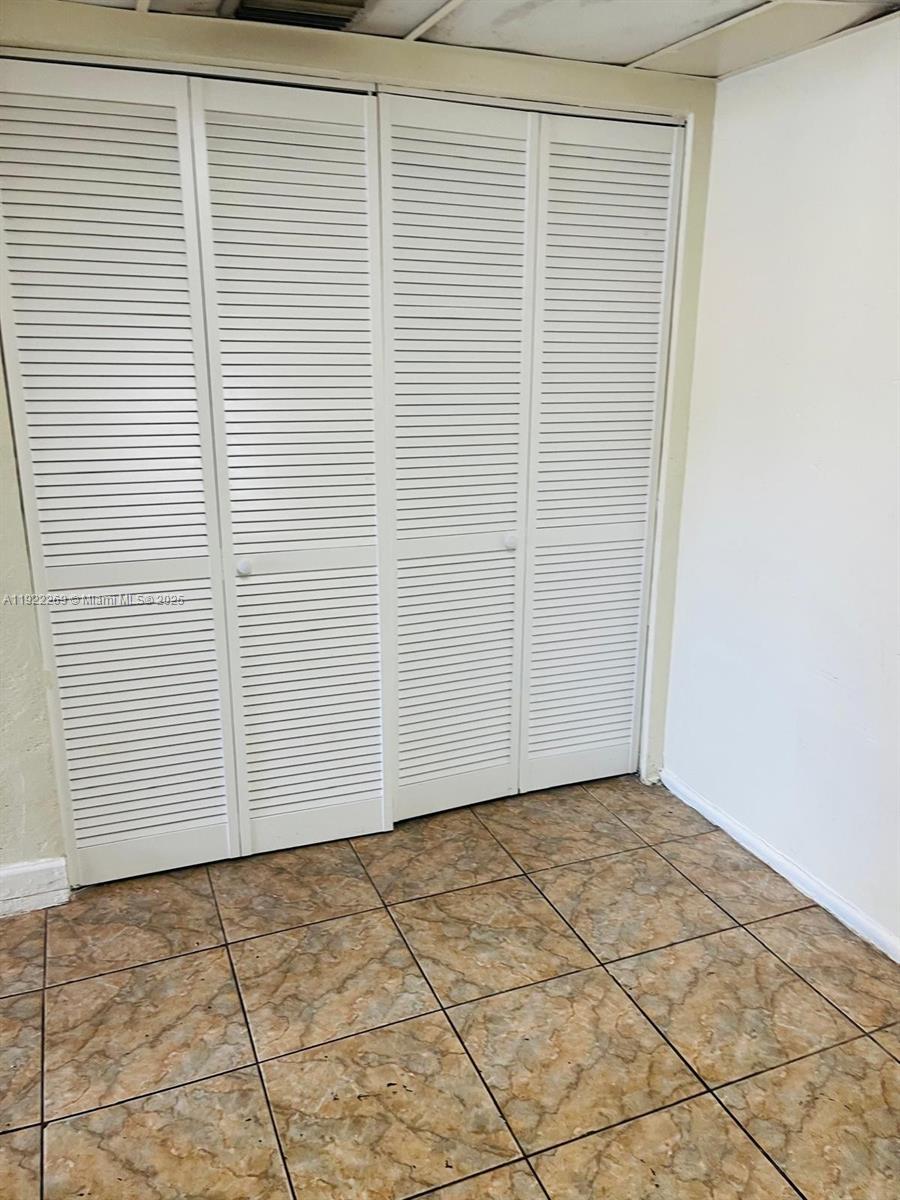 LAUDERDALE NORTH PARK SEC - Residential Lease