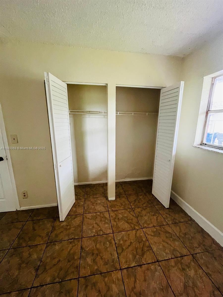 LAUDERDALE NORTH PARK SEC - Residential Lease