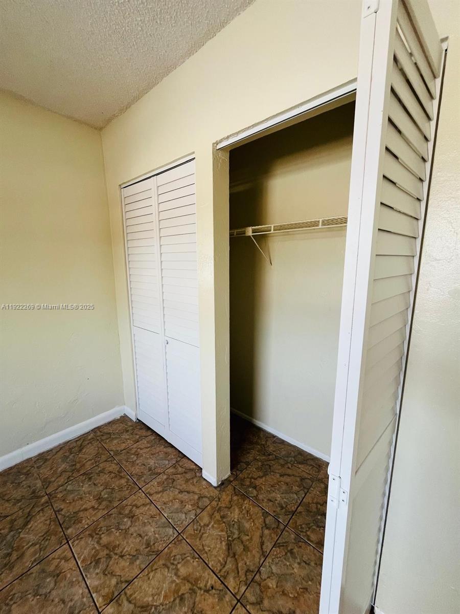 LAUDERDALE NORTH PARK SEC - Residential Lease