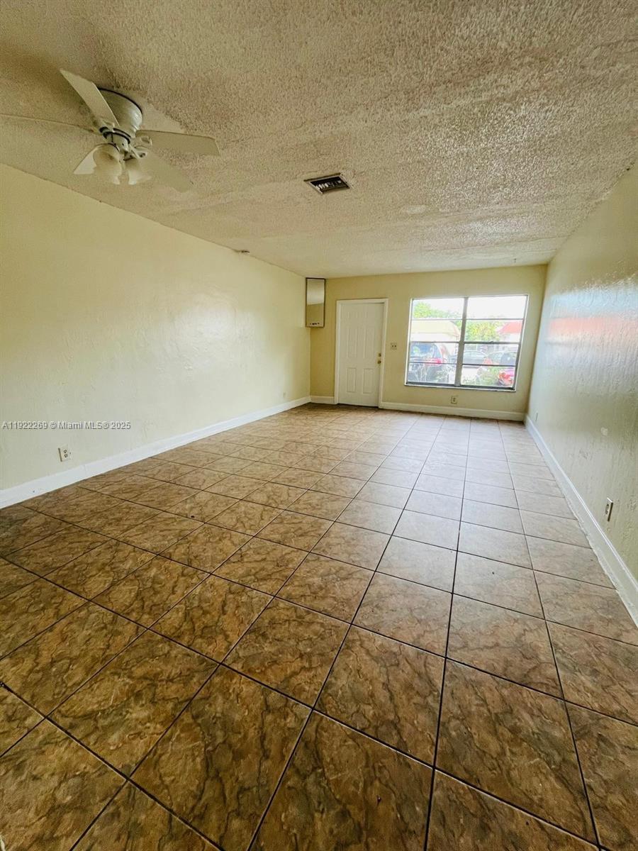 LAUDERDALE NORTH PARK SEC - Residential Lease