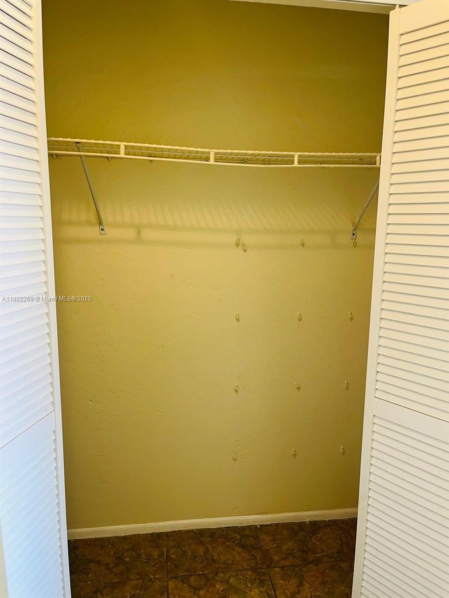 LAUDERDALE NORTH PARK SEC - Residential Lease