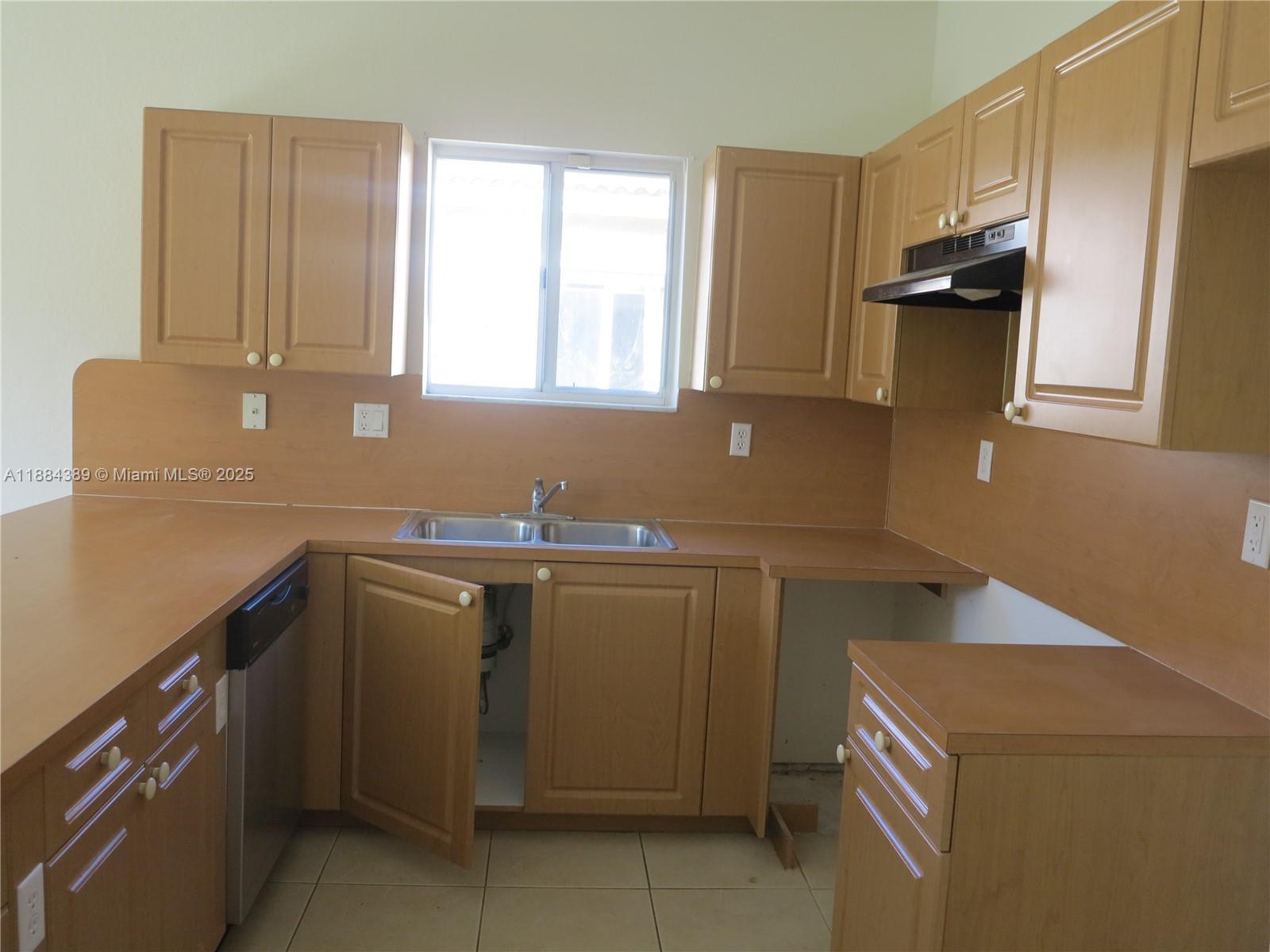 EVERGREEN GARDEN ESTATES - Residential Lease