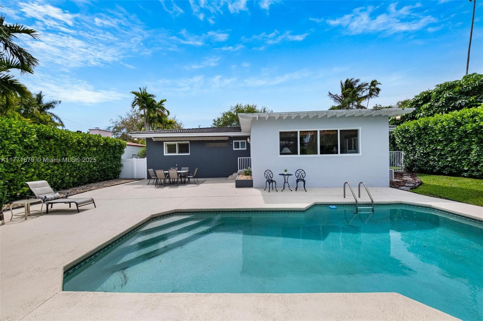 EARLETON SHORES - Residential