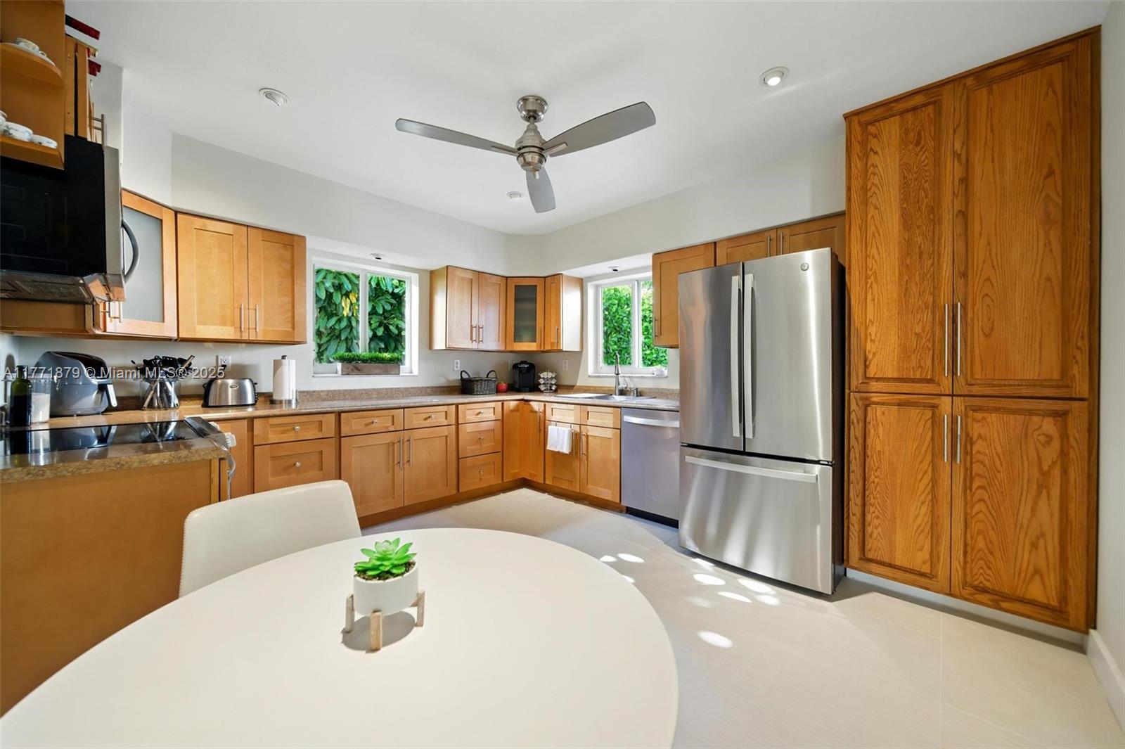 EARLETON SHORES - Residential