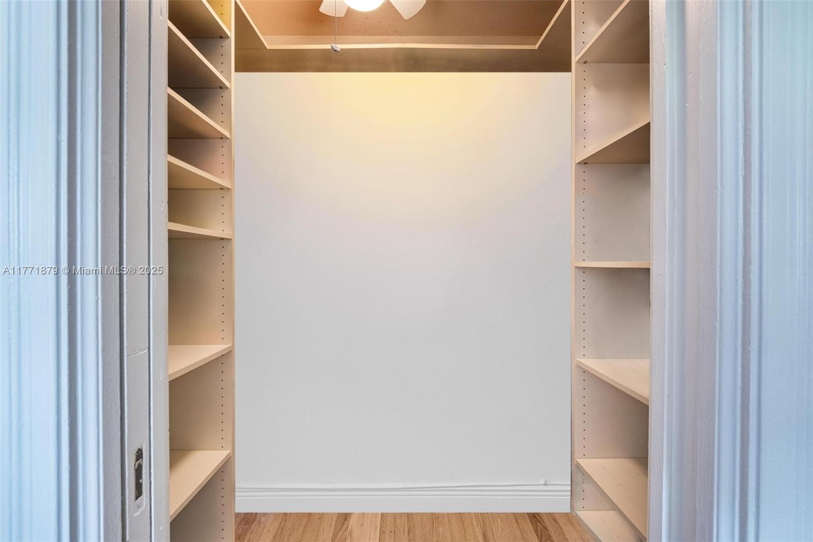 EARLETON SHORES - Residential