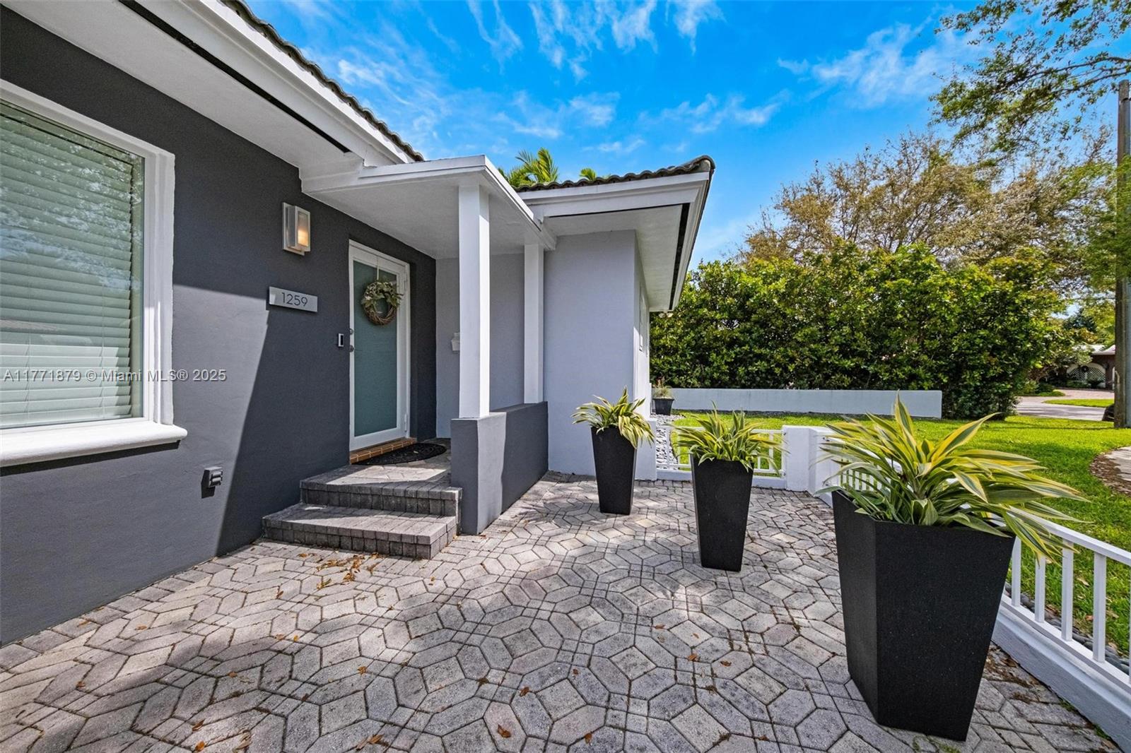 EARLETON SHORES - Residential