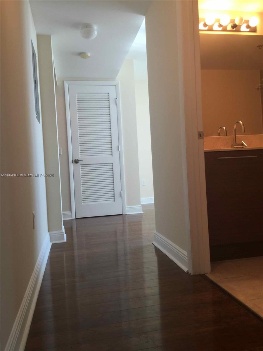 TAO SAWGRASS CONDOMINIUM - Residential Lease