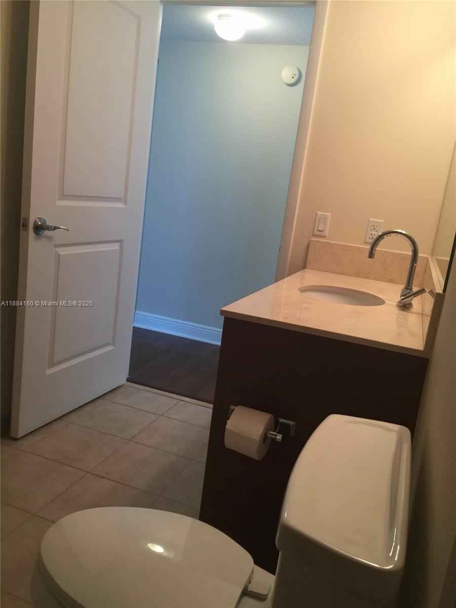 TAO SAWGRASS CONDOMINIUM - Residential Lease