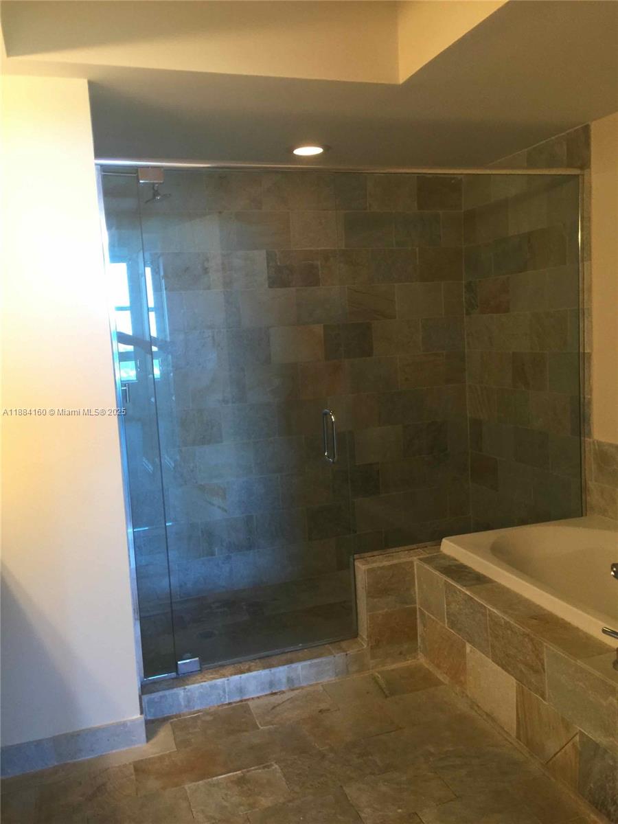 TAO SAWGRASS CONDOMINIUM - Residential Lease