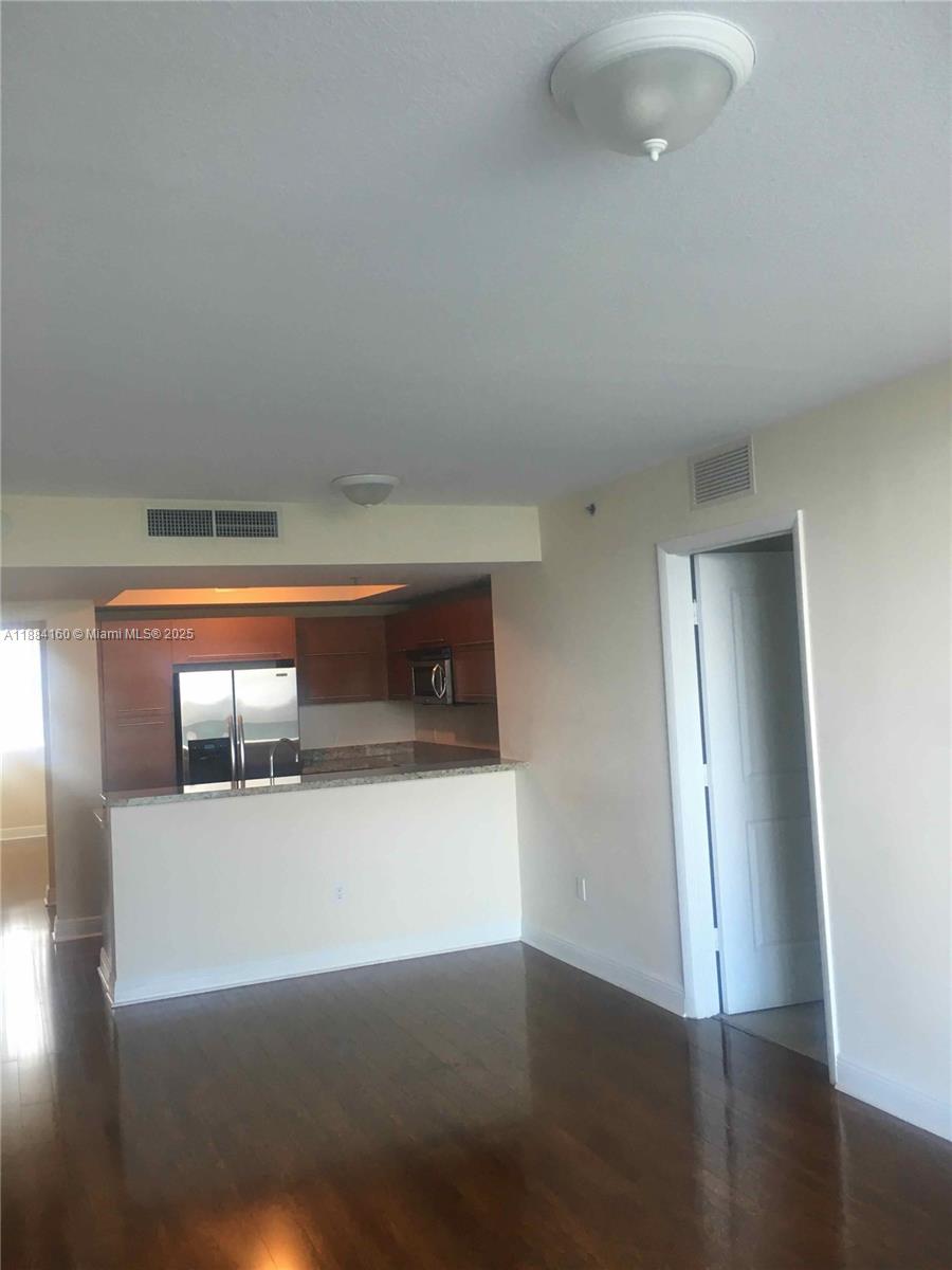 TAO SAWGRASS CONDOMINIUM - Residential Lease