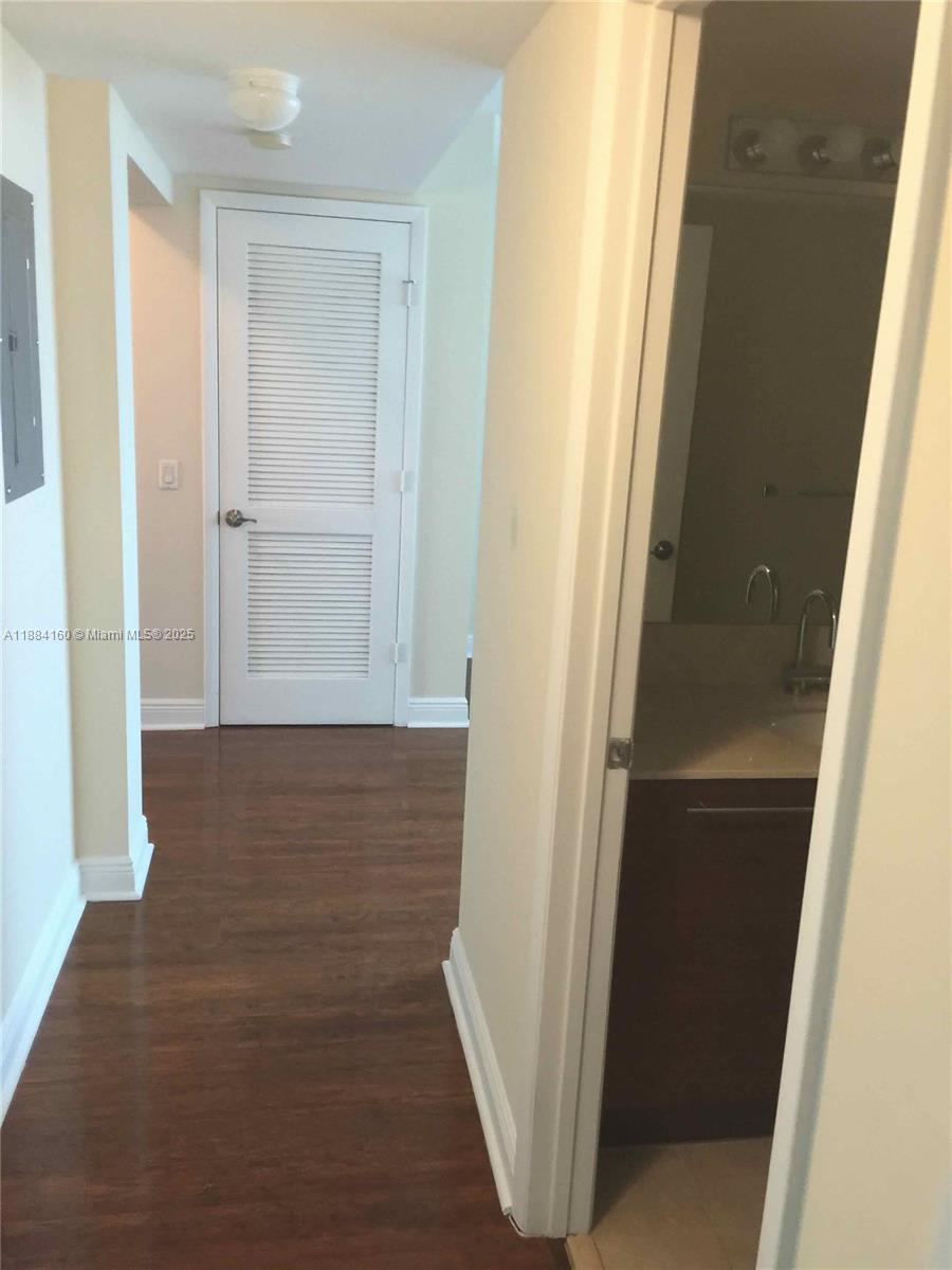 TAO SAWGRASS CONDOMINIUM - Residential Lease