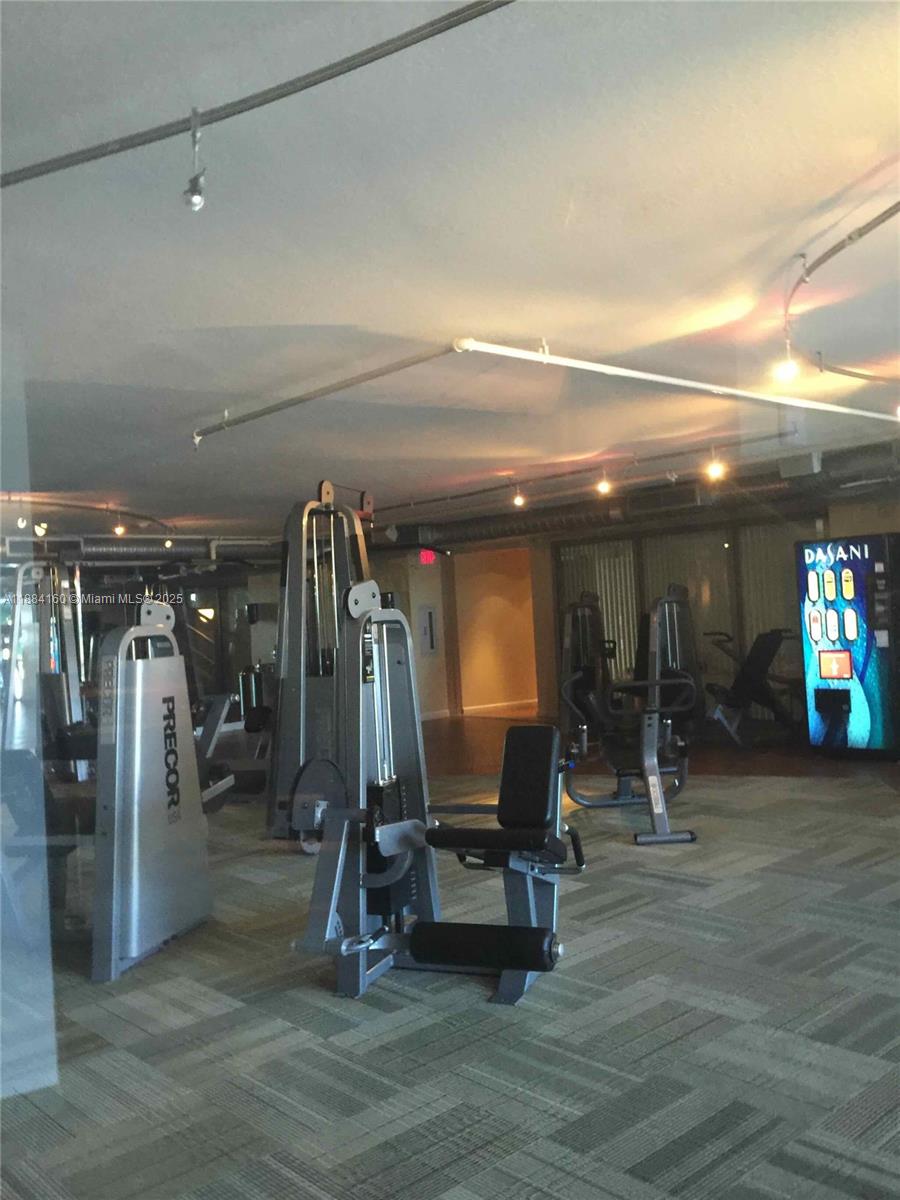 TAO SAWGRASS CONDOMINIUM - Residential Lease