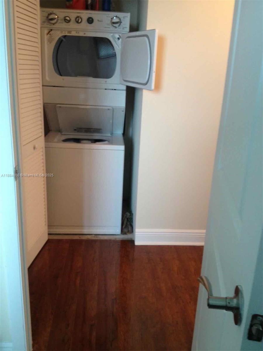 TAO SAWGRASS CONDOMINIUM - Residential Lease