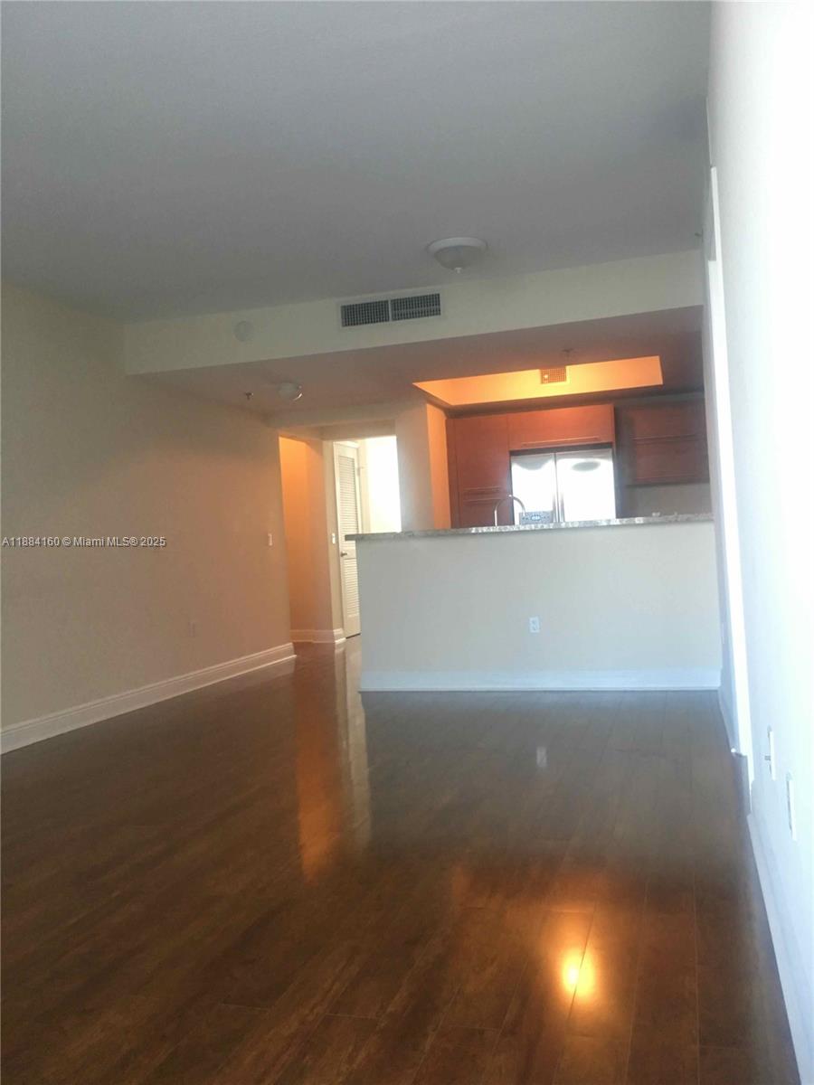 TAO SAWGRASS CONDOMINIUM - Residential Lease