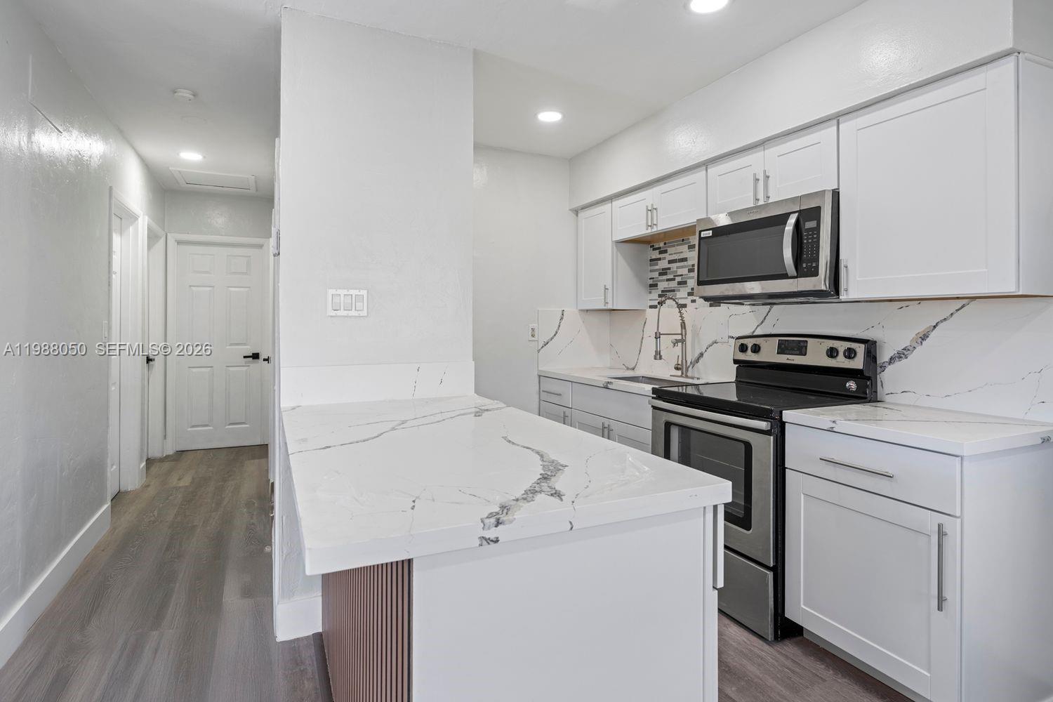 BUNCHE PARK 1 ADDN - Residential Lease