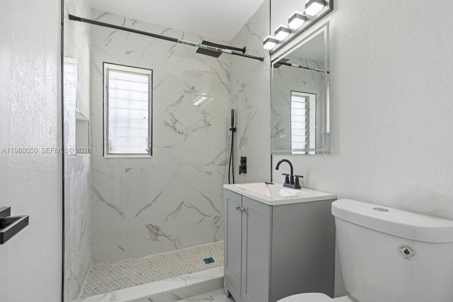 BUNCHE PARK 1 ADDN - Residential Lease