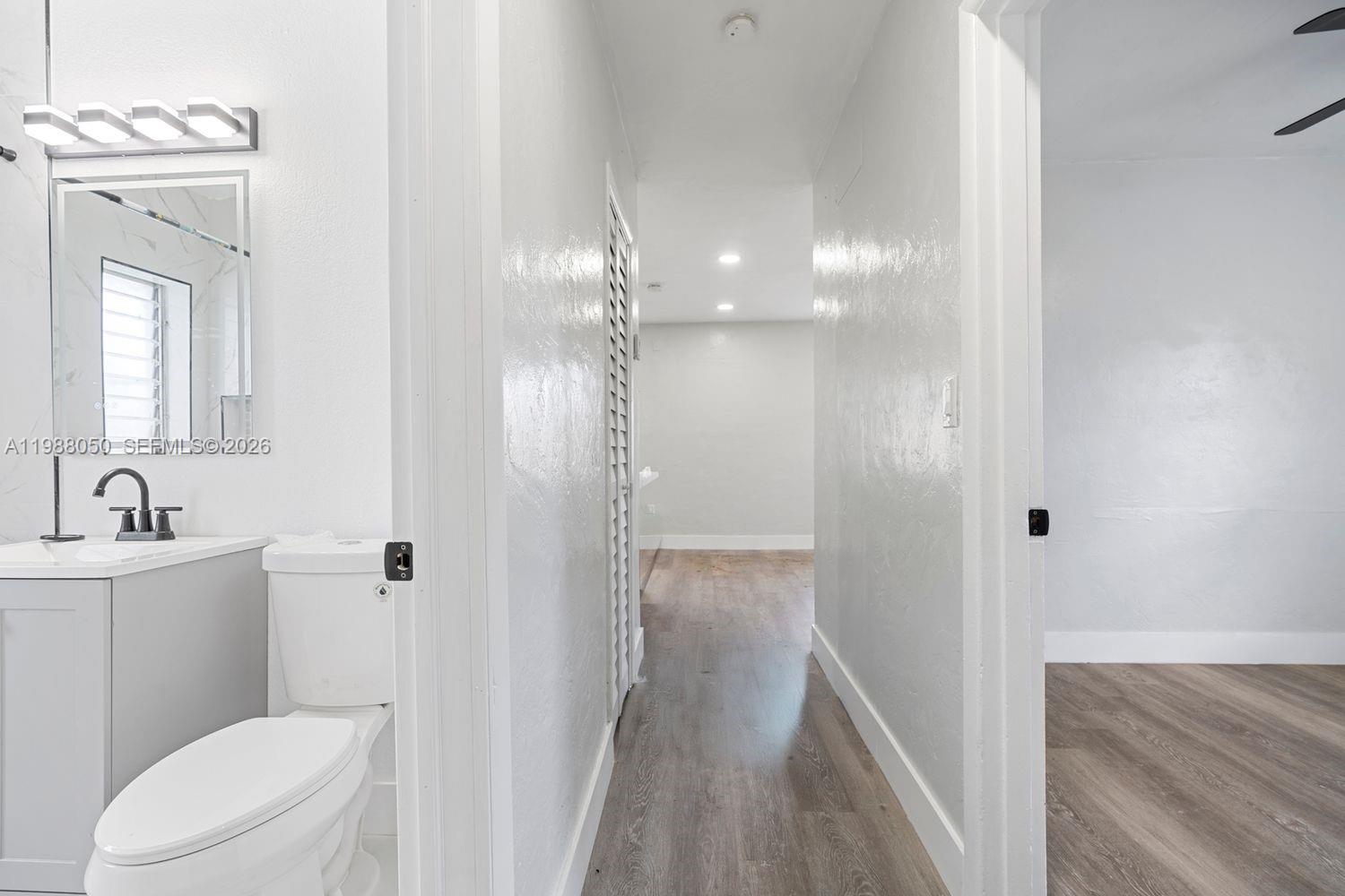 BUNCHE PARK 1 ADDN - Residential Lease