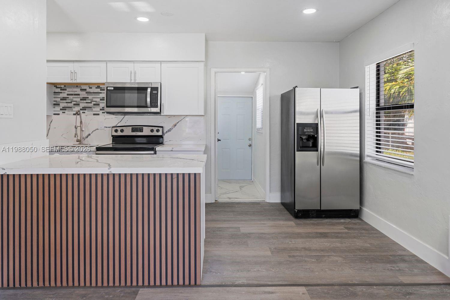 BUNCHE PARK 1 ADDN - Residential Lease