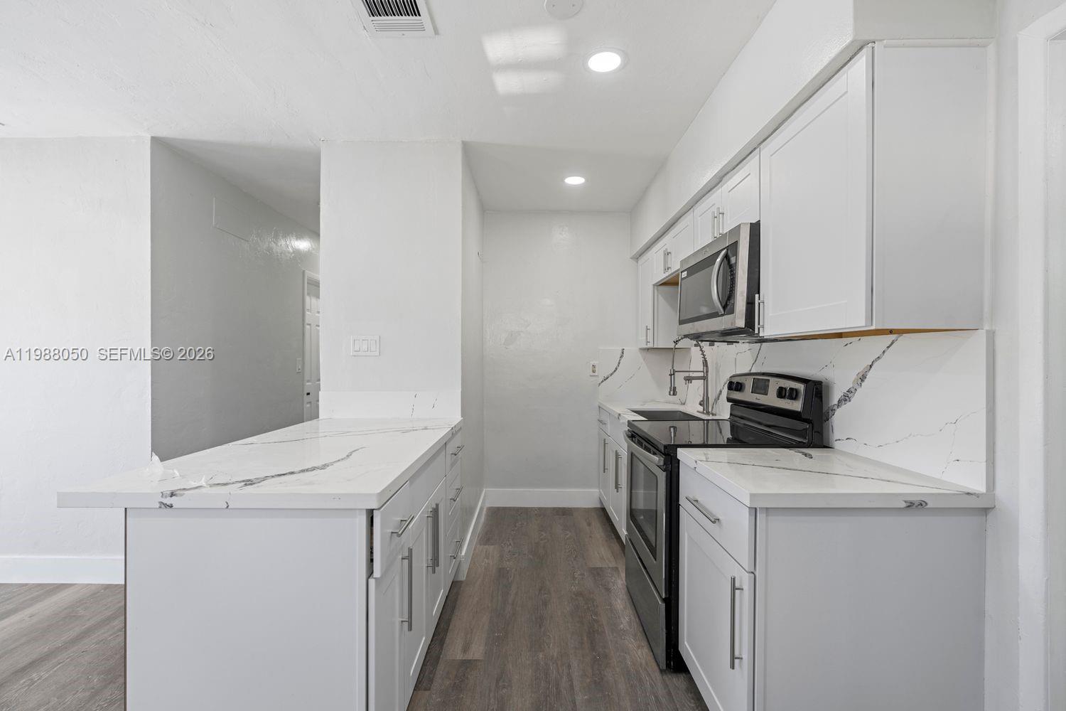 BUNCHE PARK 1 ADDN - Residential Lease