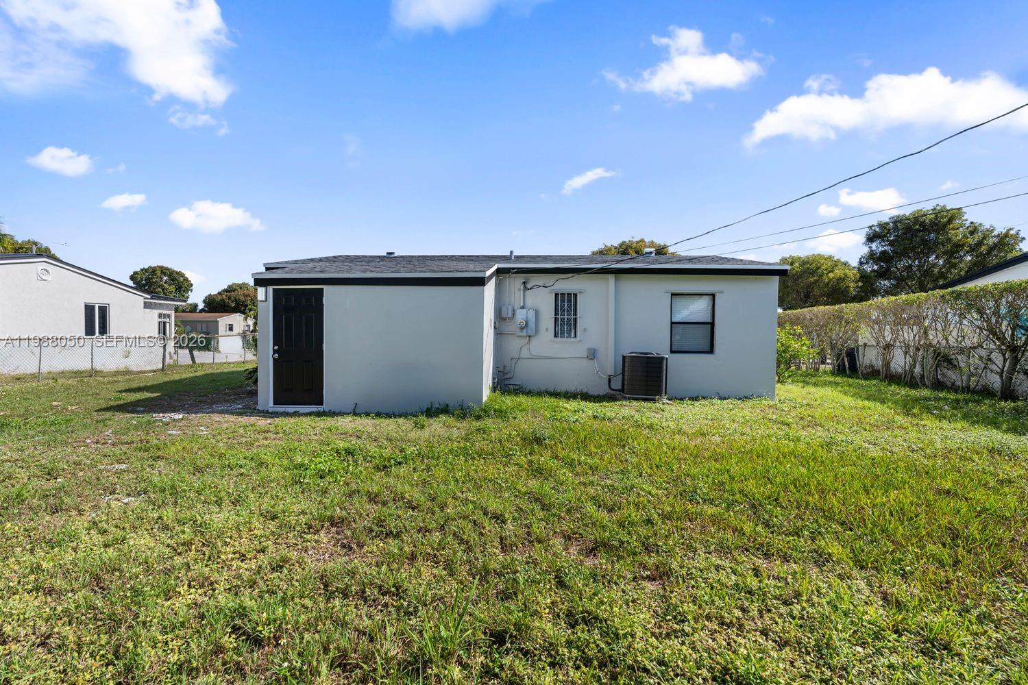 BUNCHE PARK 1 ADDN - Residential Lease