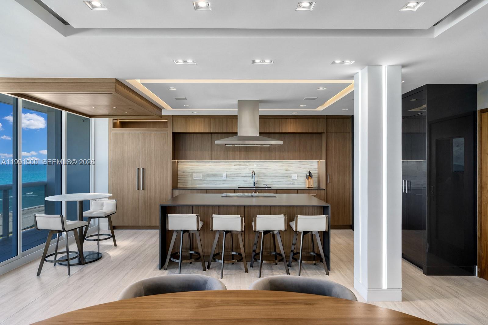 SOLIMAR CONDO - Residential