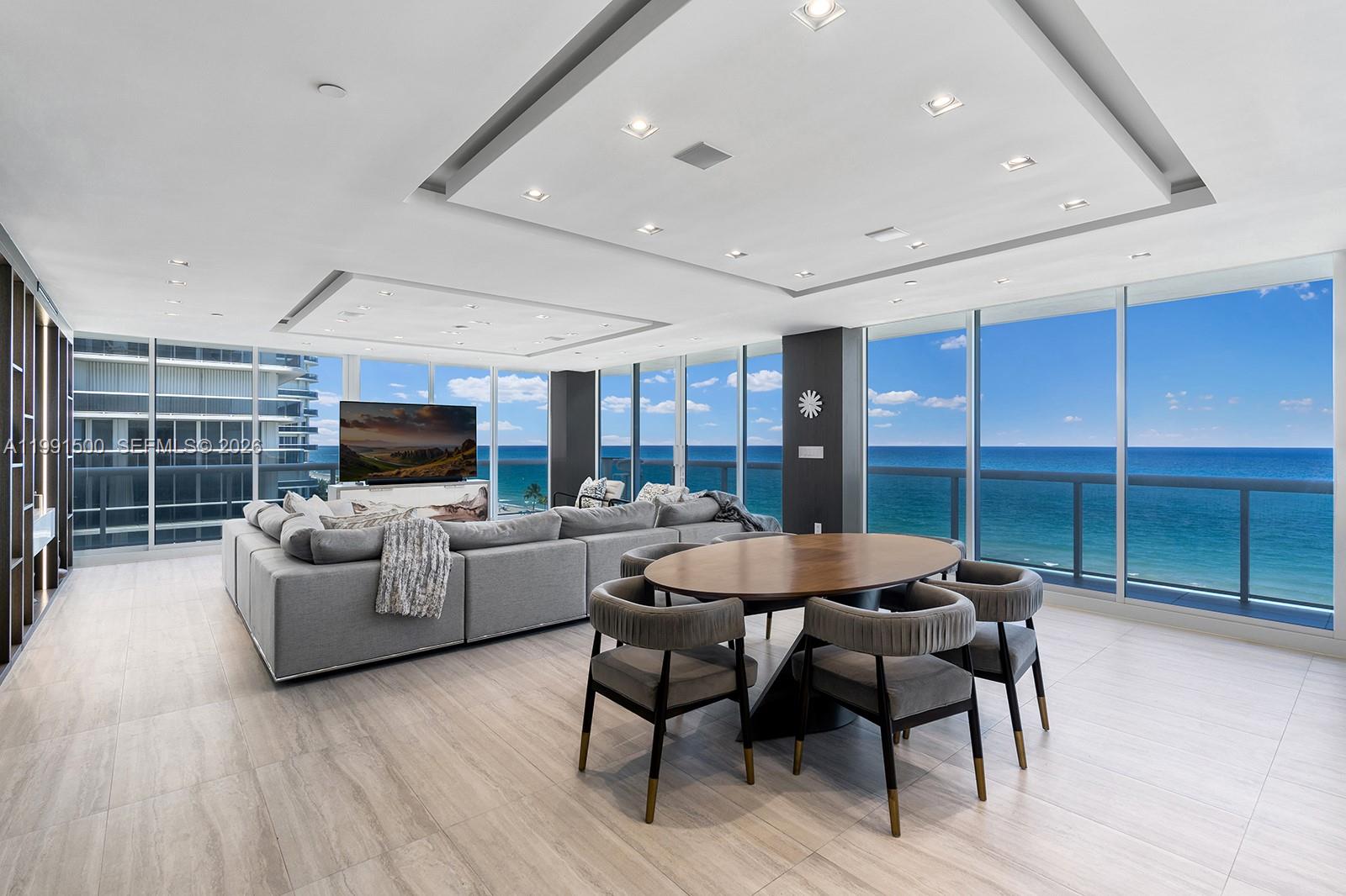 SOLIMAR CONDO - Residential