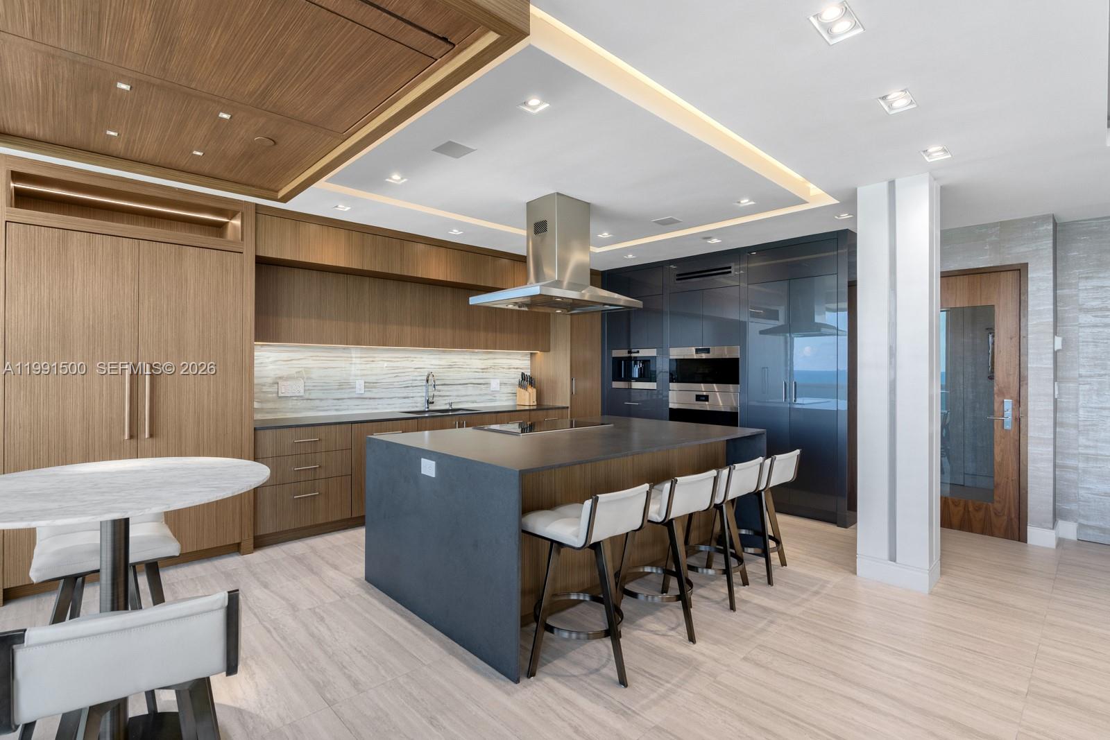 SOLIMAR CONDO - Residential