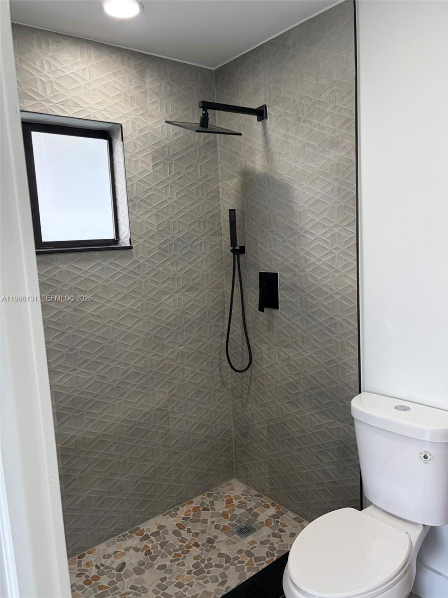 BISCAYNE RIVER GARDENS NO - Residential Lease