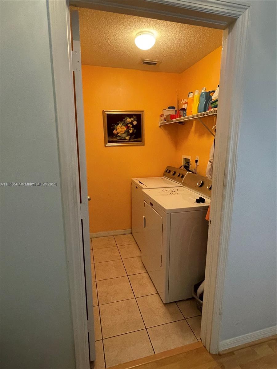 WYNDHAM LAKES NORTH - Residential